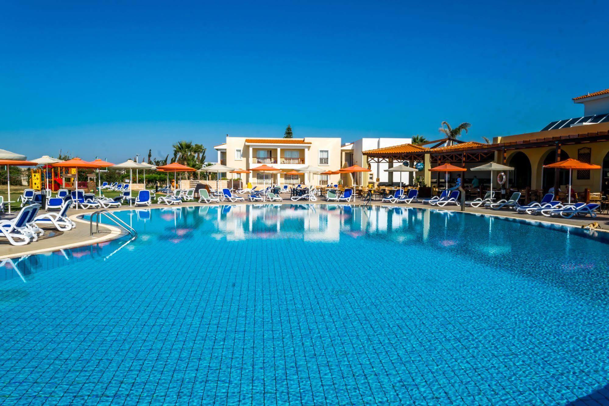 Aktea Beach Village Ayia Napa Eksteriør billede